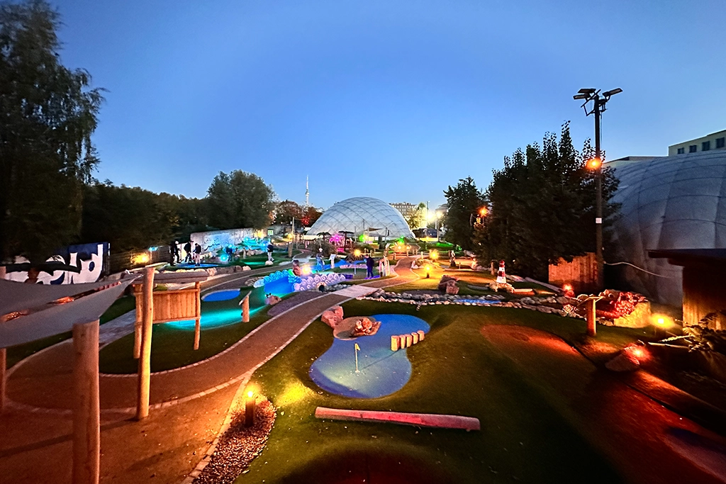 bm_adventure golf_wintergallerie2